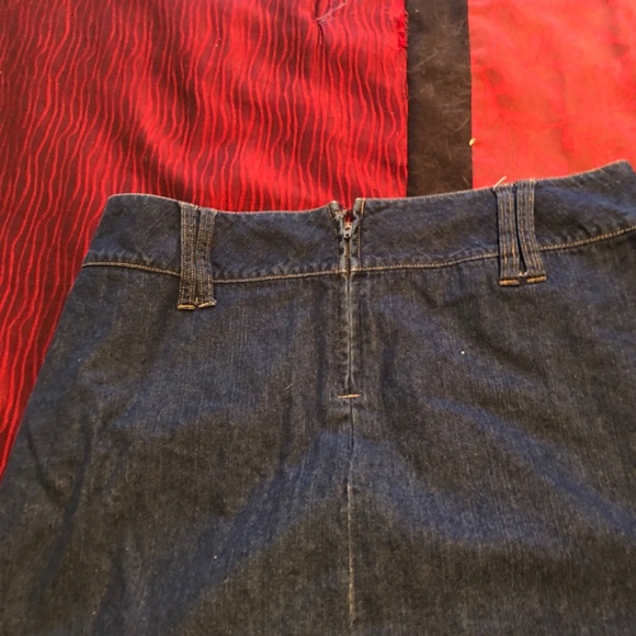 Nevada size 16 Jean skort. Zipper, belt holders, slits in sides, - Picture 5 of 8